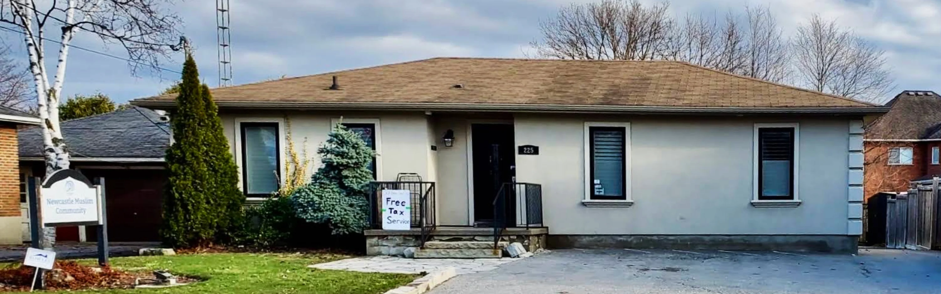 Exterior view of Newcastle Muslim Community Masjid Clarington building